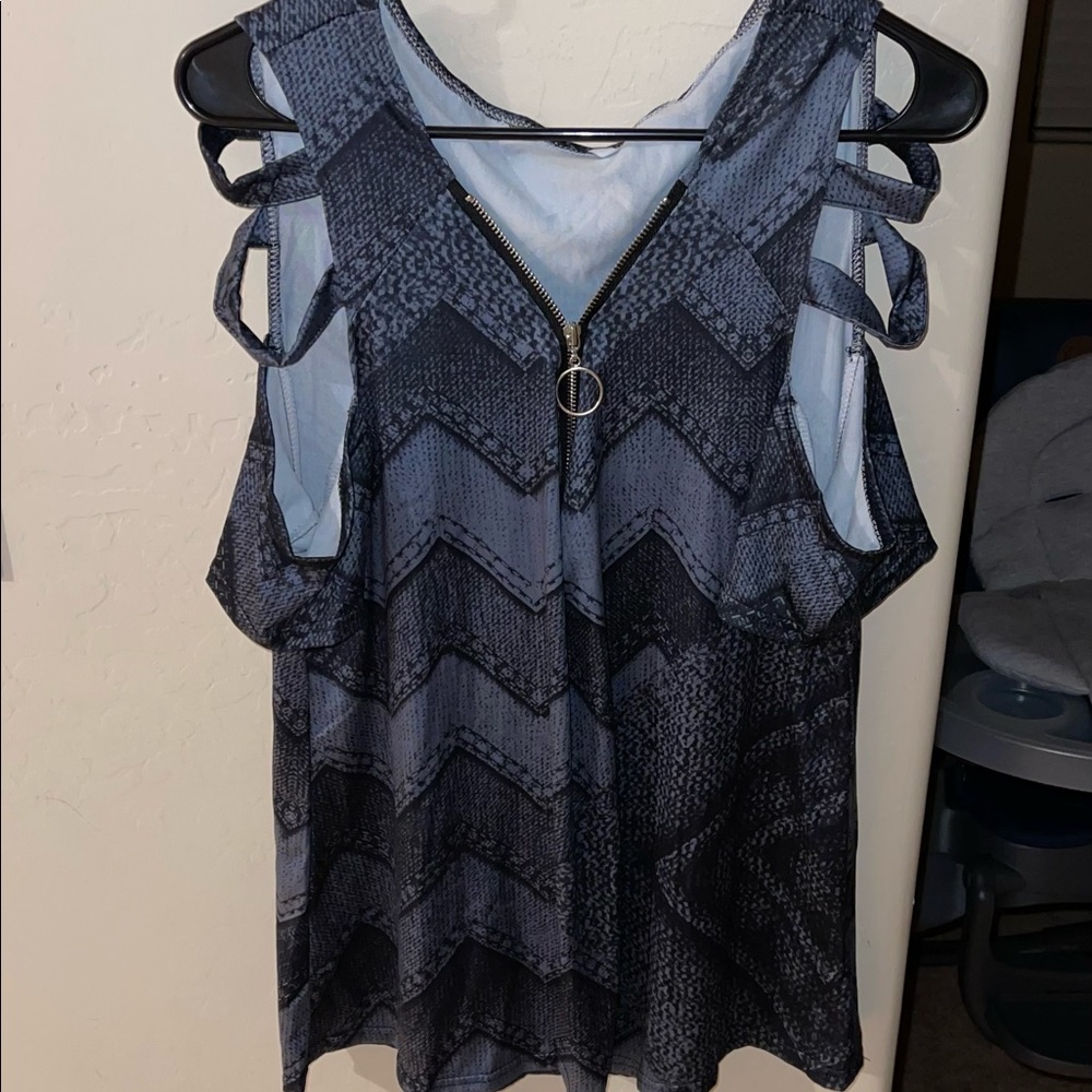 Black Zipper Shirt -Size XL